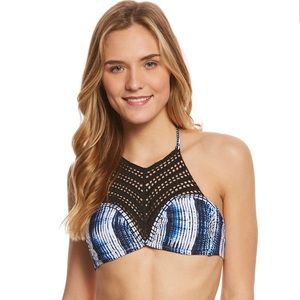 NWT Raisins Swimsuit Bikini Top Size M Crochet